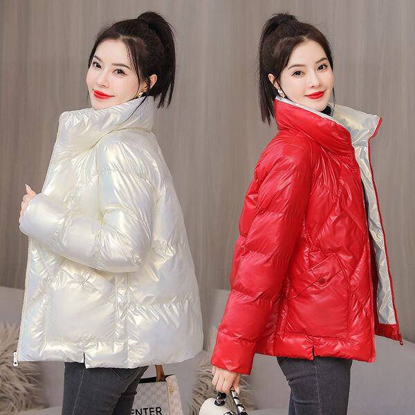 Geaca scurta de dama cu efect matlasat