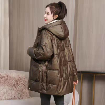 Geaca de dama model gratuit cu gluga si nasturi