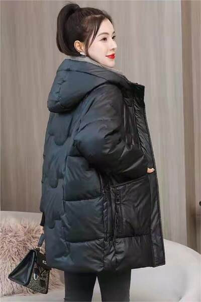 Geaca de dama model gratuit cu gluga si nasturi