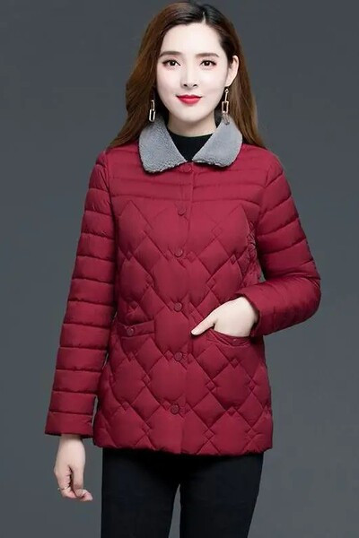 Jachetă de primăvară damă cu guler și nasturi în jos