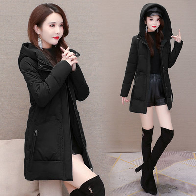 Modern női kabát magas gallérral és cipzárral