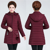 Női alkalmi kabát kapucnival és emblémával