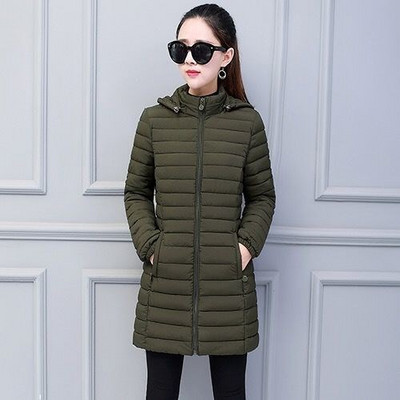 Női alkalmi kabát kapucnival és emblémával