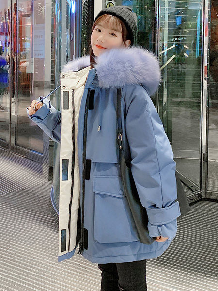 Női téli kabát zsebekkel - széles modell