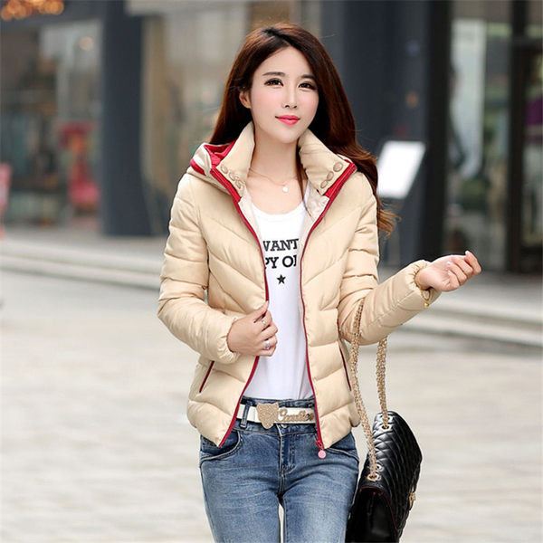 Könnyű női kabát kapucnival és cipzárral