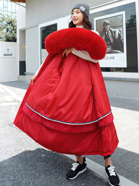 Hosszú női téli kabát fűzővel és kapucnival