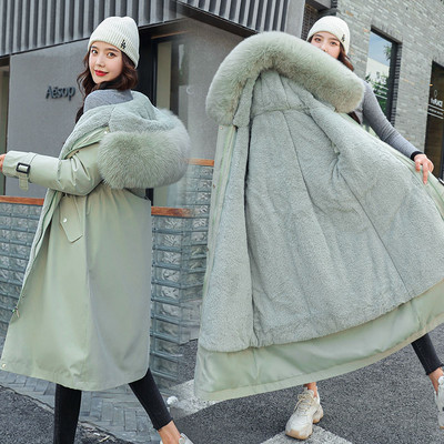 Párnázott női kabát zsebekkel