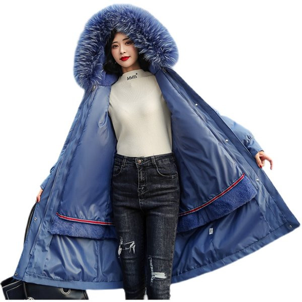 Női hosszú, széles kabát kapucnival és pehellyel