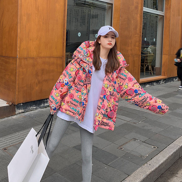 Modern téli kabát színes mintával