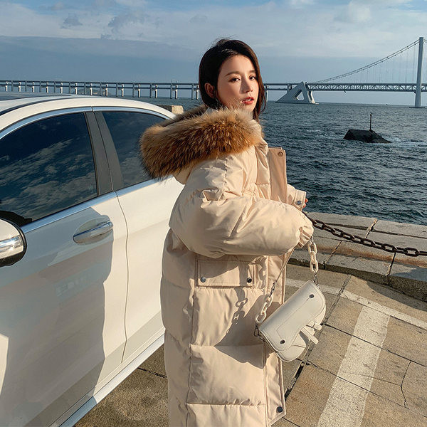 Modern téli kabát kapucnival, pehelytal