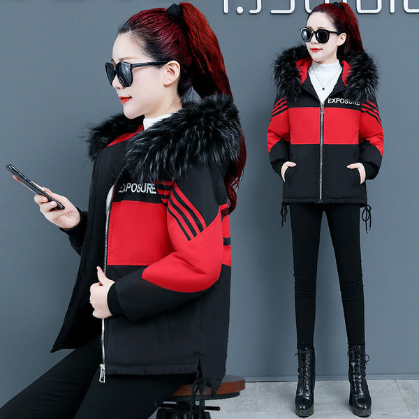 Rövid női téli kabát pehely kapucnival