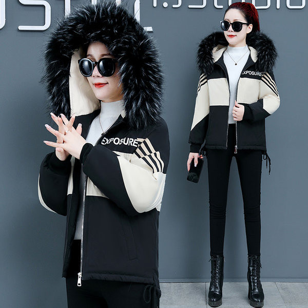 Rövid női téli kabát pehely kapucnival