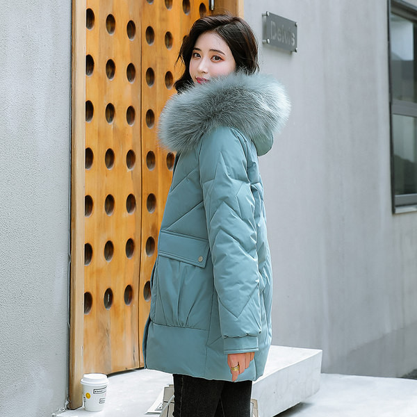 Jachetă de puf actuală cu glugă