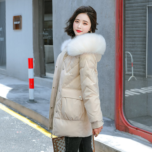 Jachetă de puf actuală cu glugă