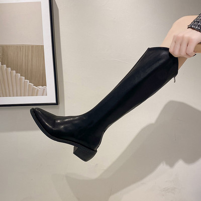 Дълги дамски ботуши от изкуствена кожа 