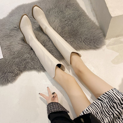 Дълги дамски ботуши от изкуствена кожа 