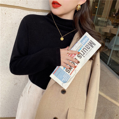 Модерен дамски втален пуловер с поло яка 