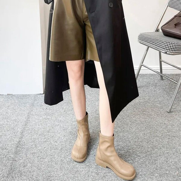 Дамски кожени боти с цип в три цвята