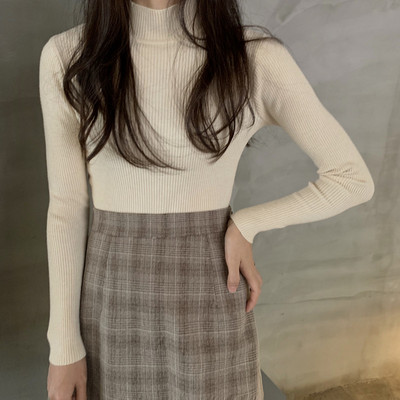 Изчистен модел дамски пуловер няколко цвята 