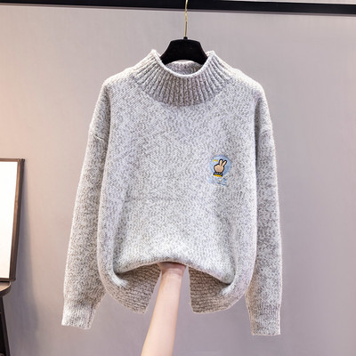 Нов модел зимен пуловер с цветна бродерия