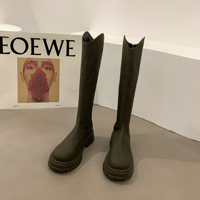 Нов модел дамски кожени ботуши с груба подметка