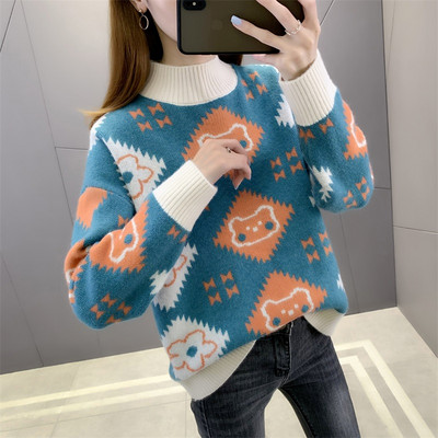 Стилен дамски пуловер широк модел с класическа яка