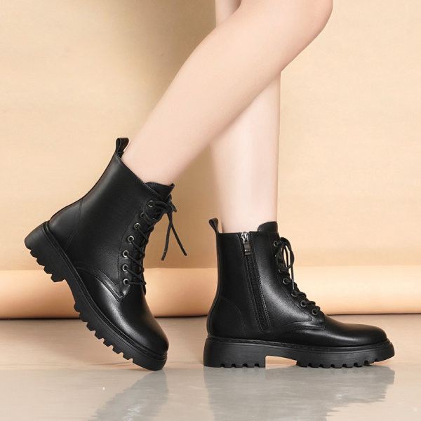 Модерни дамски боти от еко кожа в два модела с връзки