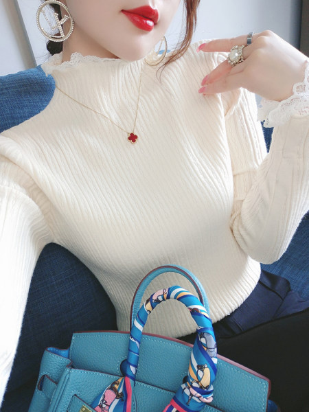 Дамски втален пуловер с дантела -два цвята