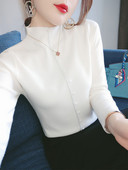 Ежедневен дамски пуловер с висока яка и копчета