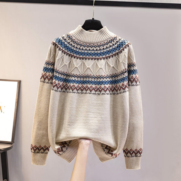 Ежедневен пуловер с ниска яка 