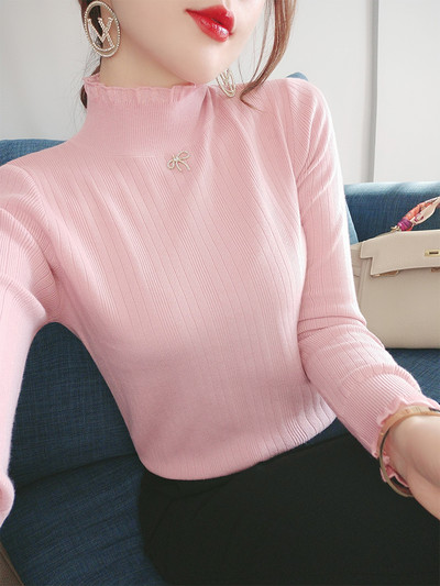 Γυναικείο λεπτό πουλόβερ με μεταλλική διακόσμηση