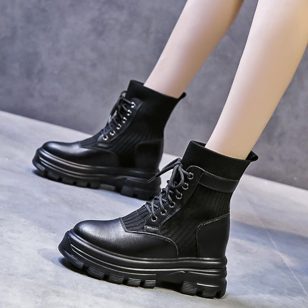 Дамски кожени боти с връзки  в два цвята 