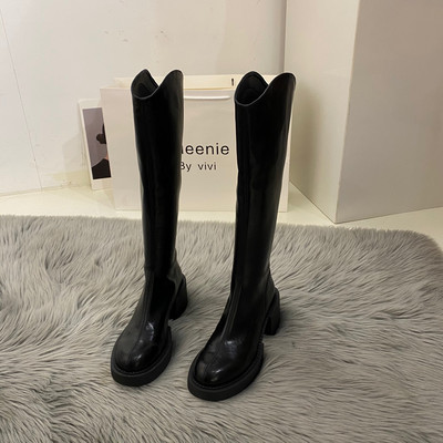 Дамски кожени ботуши с дебел 4см ток