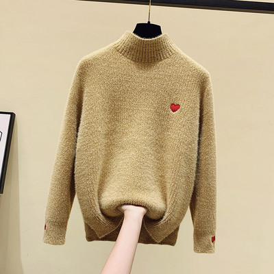 Дамски пуловер с бродерия и високо деколте