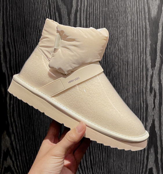 Дамски едноцветни боти с равна подметка - три цвята