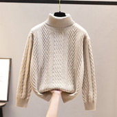 Дамски зимен пуловер с поло яка