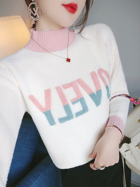 Μοντέρνο γυναικείο πουλόβερ με κεντητική επιγραφή