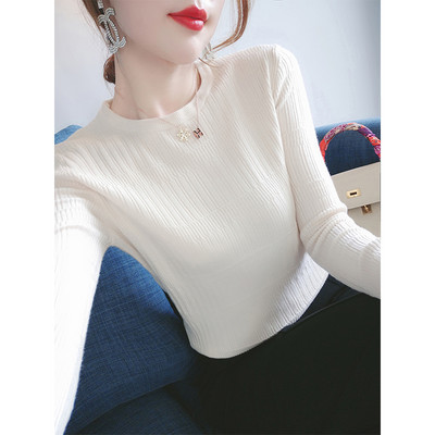 Елегантен дамски пуловер с овално деколте втален модел