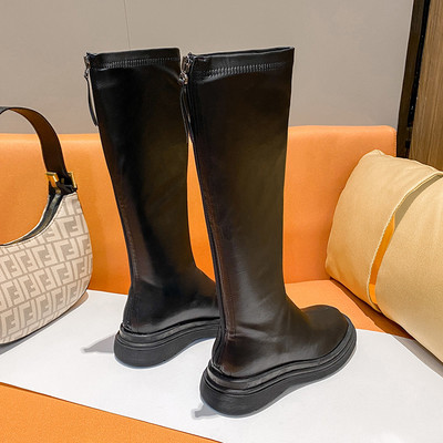 Нов модел ботуши с цип - от еко кожа