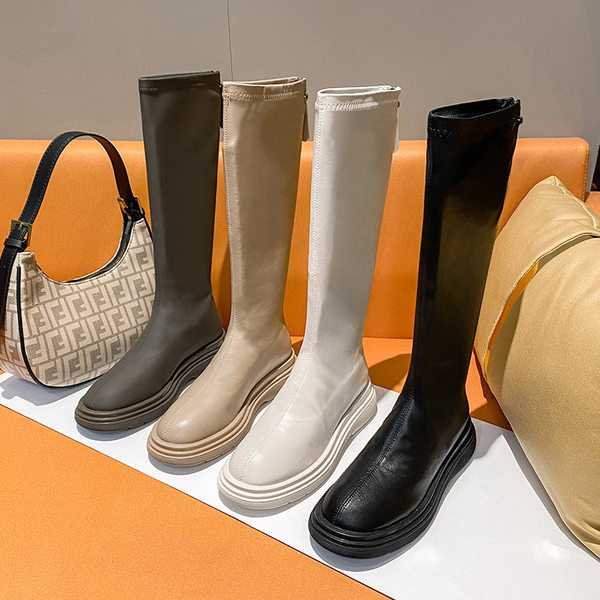 Нов модел ботуши с цип - от еко кожа