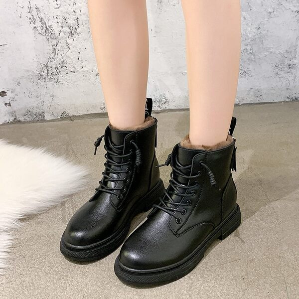 Дамски боти от еко кожа с топла подплата и връзки  