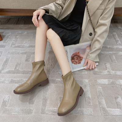 Модерни дамски заоблени боти от еко кожа