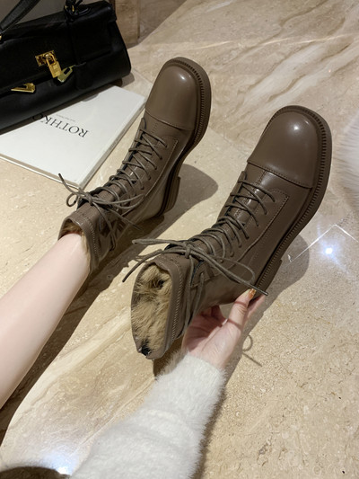 Изчистен модел дамски боти от еко кожа с топла подплата