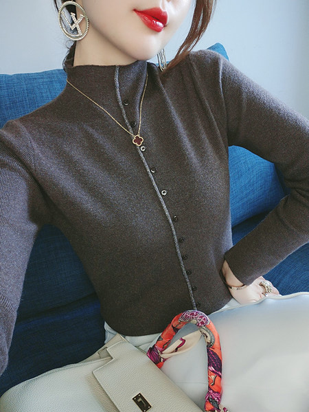 Дамски ежедневен пуловер с висока яка и копчета