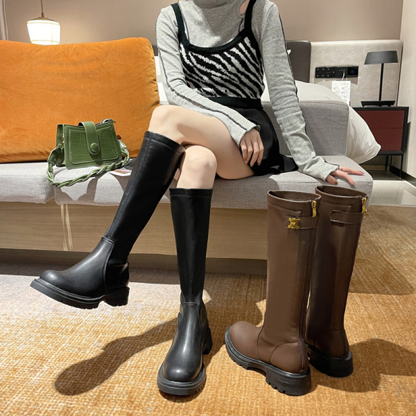 Дамски ежедневни кожени ботуши с цип и груба подметка 