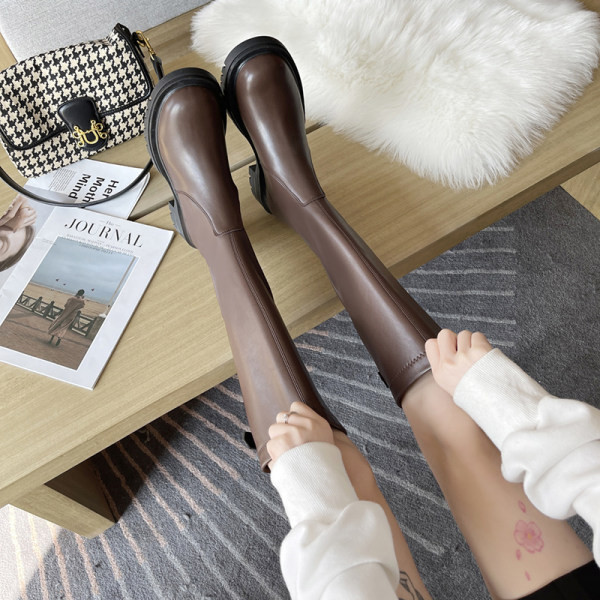 Дамски ежедневни кожени ботуши с цип и груба подметка 