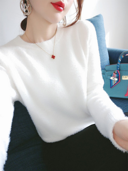 Γυναικείο μονόχρωμο πουλόβερ με στρογγυλή λαιμόκοψη