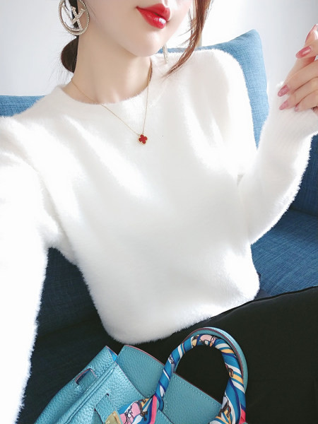 Γυναικείο μονόχρωμο πουλόβερ με στρογγυλή λαιμόκοψη