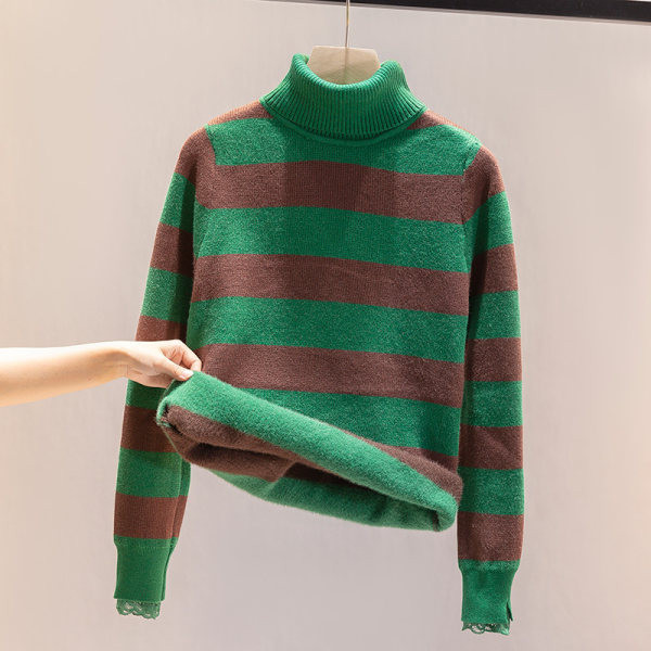 Дамски раиран пуловер с поло яка