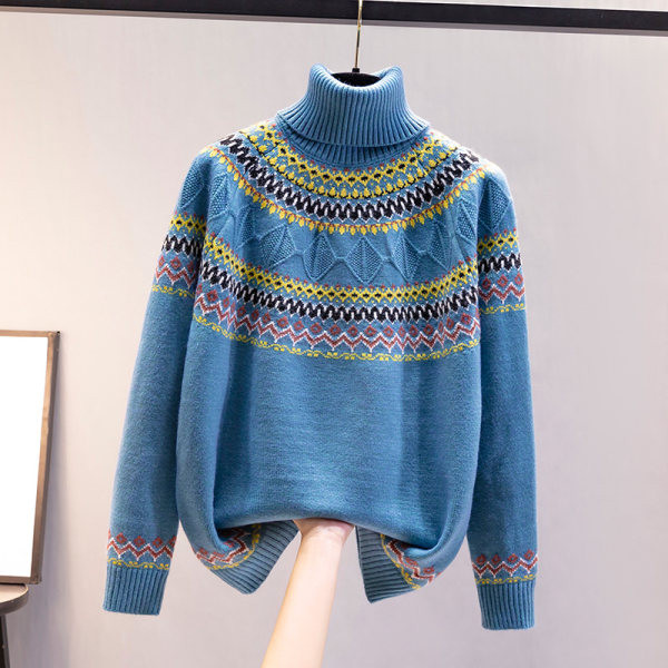 Дамски вълнен пуловер с висока яка